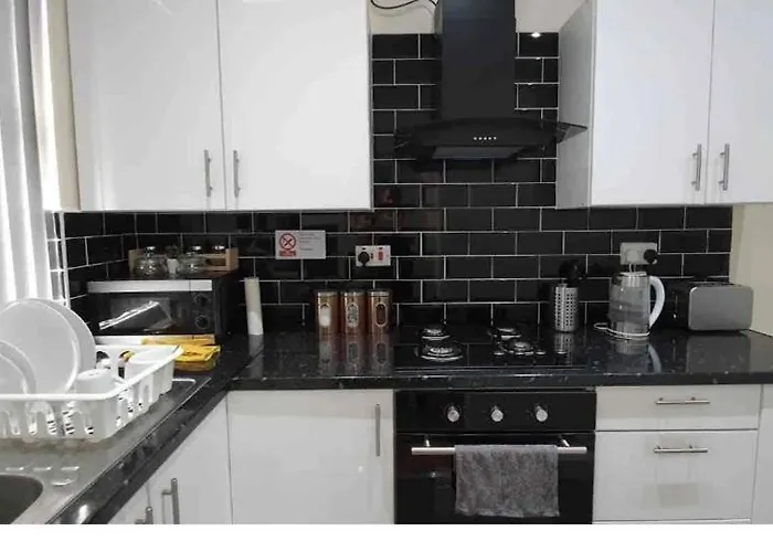 Affittacamere Homely Double Bed, Tv, Wi-fi And Garden *