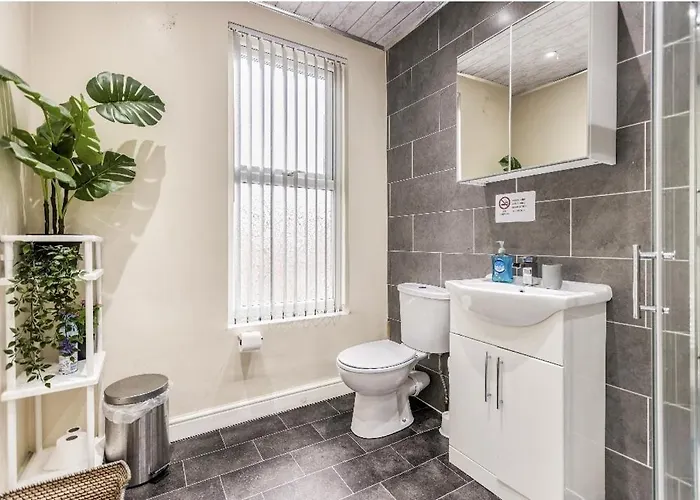 Guest house Homely Double Bed, Tv, Wi-fi And Garden Leeds (West Yorkshire)