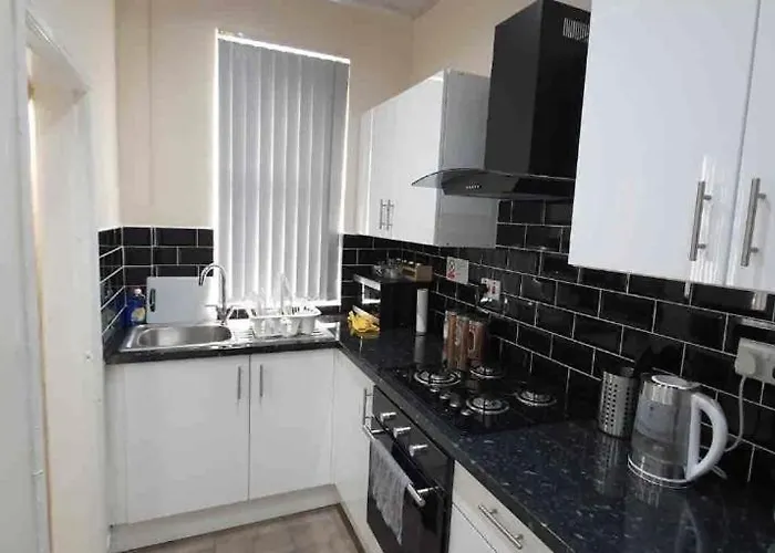 Guest house Homely Double Bed, Tv, Wi-fi And Garden *