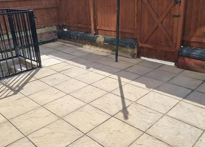 Guest house Homely Double Bed, Tv, Wi-fi And Garden *