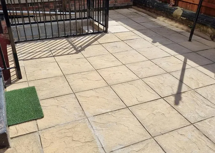 Guest house Homely Double Bed, Tv, Wi-fi And Garden *