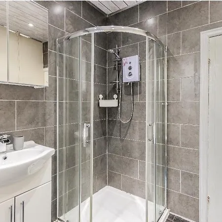 Konukevi Homely Double Bed, Tv, Wi-fi And Garden