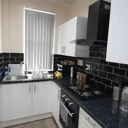 Konukevi Homely Double Bed, Tv, Wi-fi And Garden *