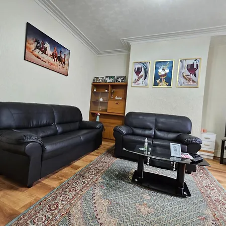 Konukevi Homely Double Bed, Tv, Wi-fi And Garden Leeds (West Yorkshire)